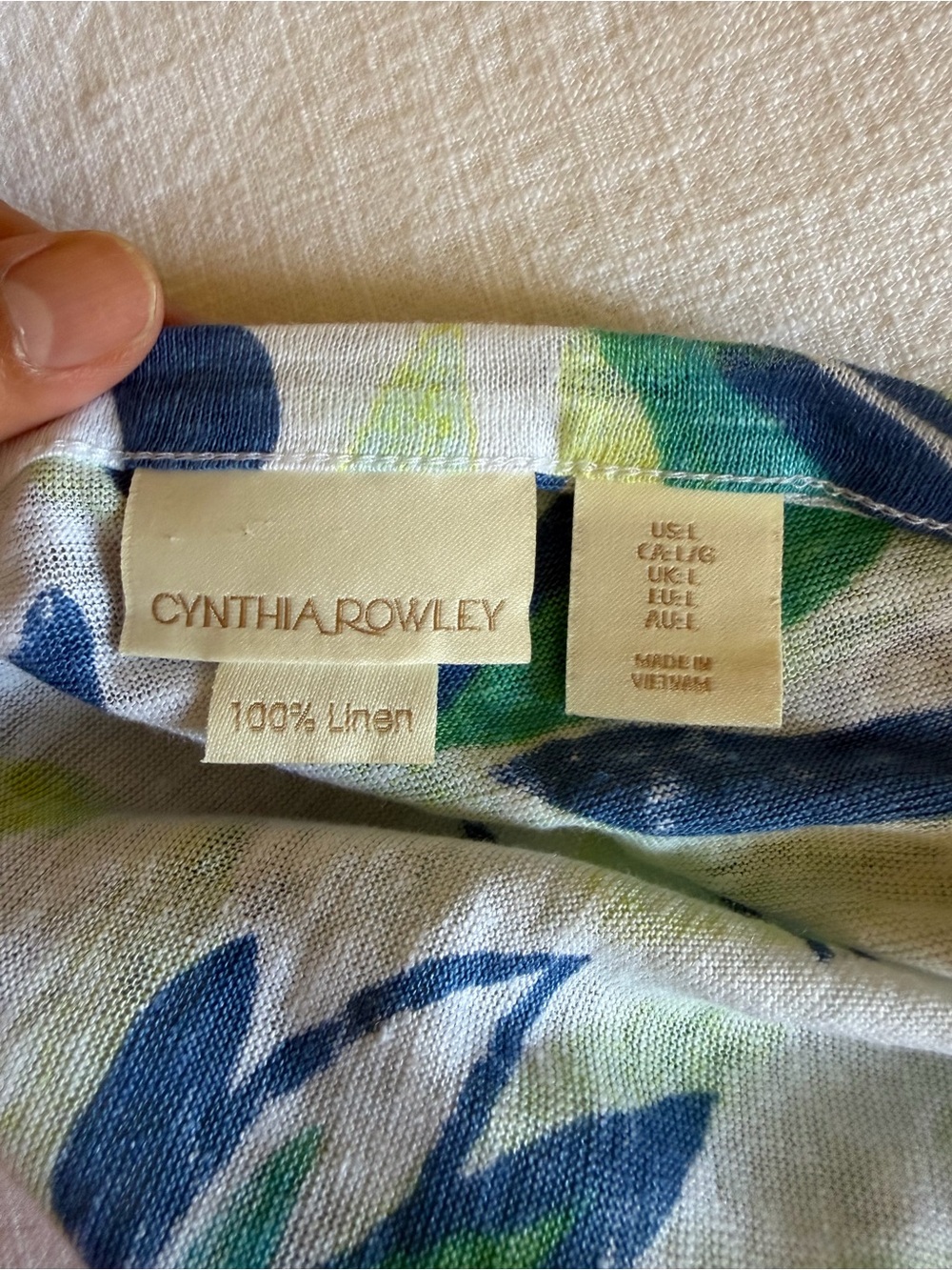 Cynthia Rowley Women’s 100% Linen Botanical Print Short Sleeve Top - Picture 6 of 8